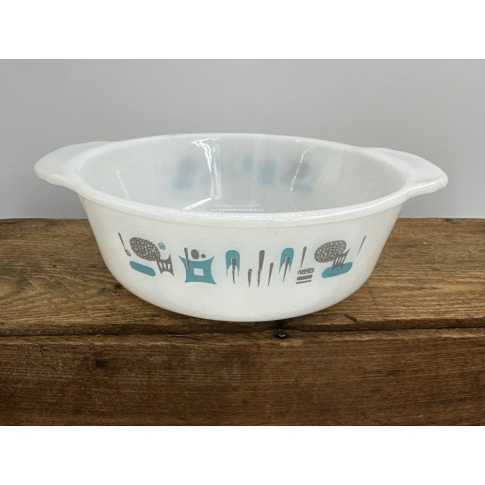 Mid Century Fire King  Blue Heaven 7" Round Baking Casserole Dish Vintage MCM
